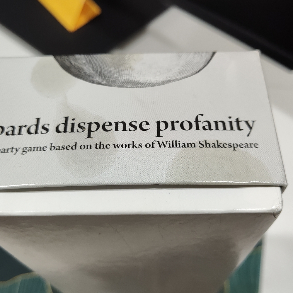 Bards Dispense Profanity: A Party Game William Shakespeare - Picture 6 of 8